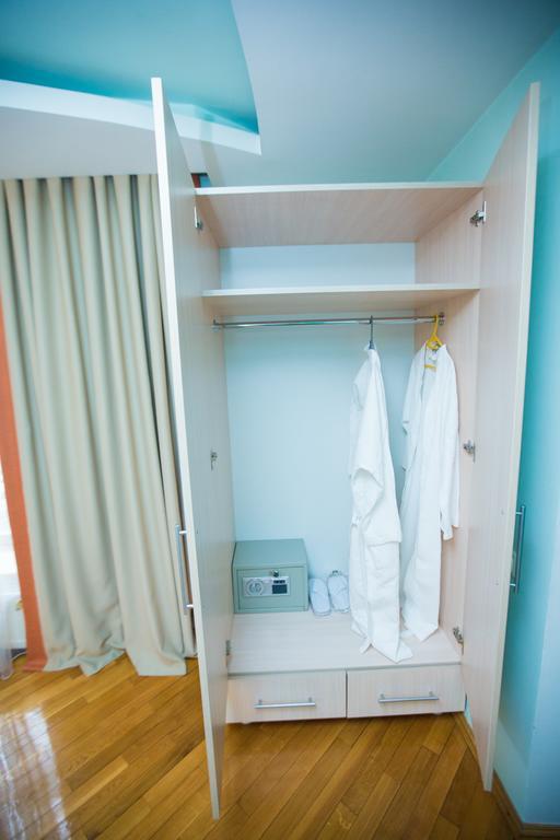 צ'יסינאו Hotel Home Sweet Home מראה חיצוני תמונה