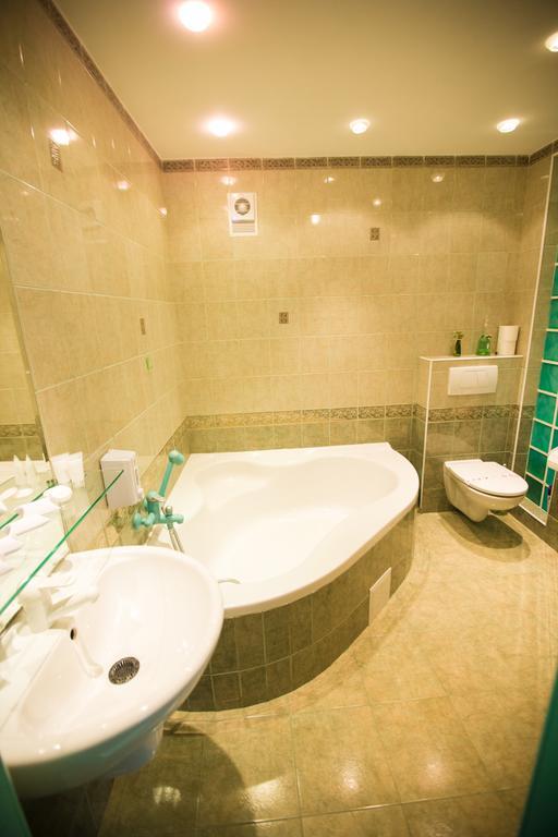 צ'יסינאו Hotel Home Sweet Home מראה חיצוני תמונה